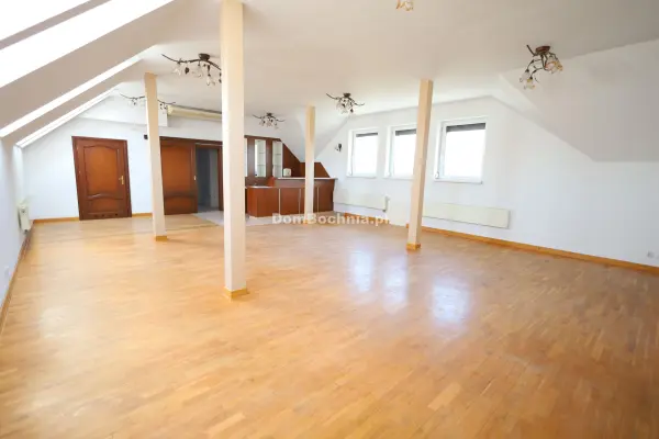 małopolskie, bocheński, Bochnia, Sala 100m2 Proszowska 1 w Bochni parking