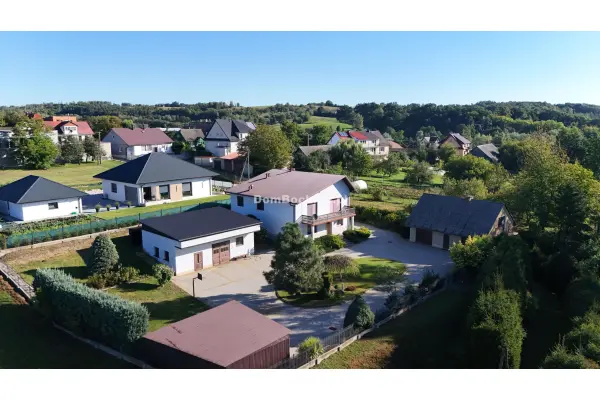 brzeski, Czchów, Tymowa, Dwupokoleniowy Dom Tymowa k. Brzeska